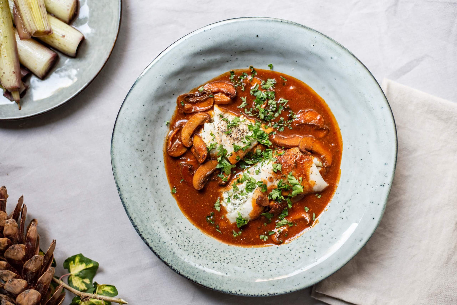 Scholfilet rolletjes met paddenstoel en kervel