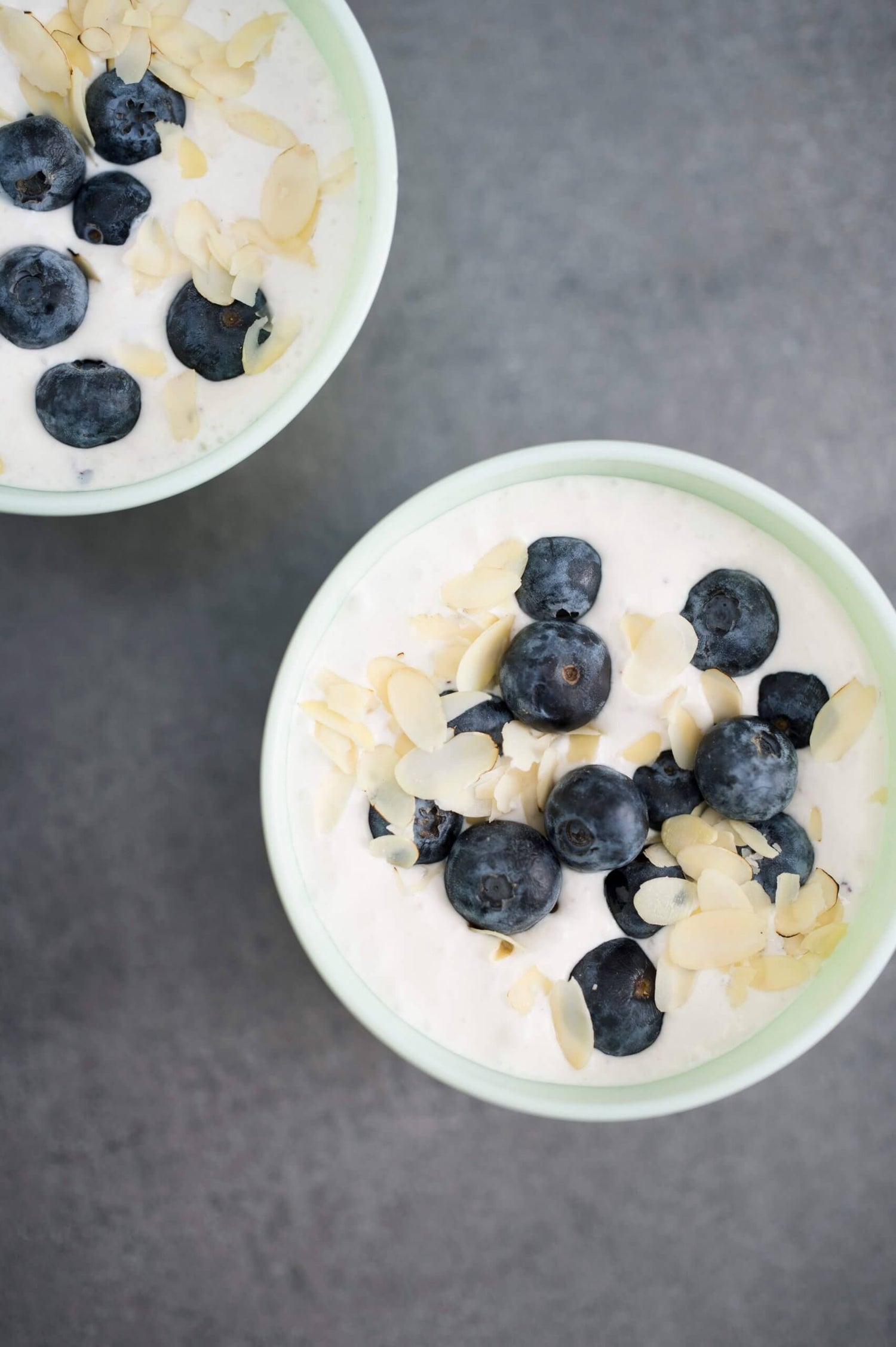 Griekse yoghurt met blauwe bessen