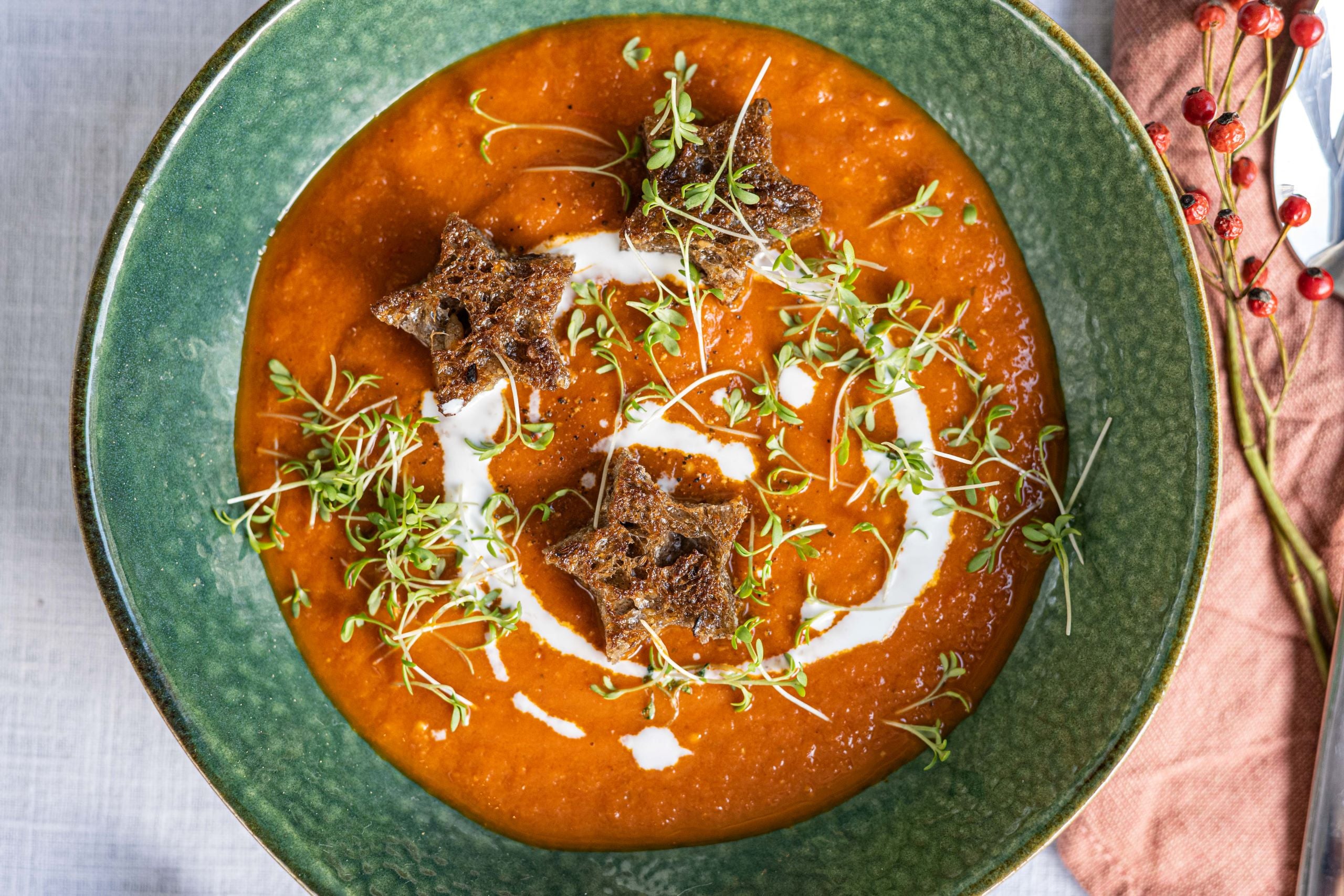 Tomatensoep met kerststerren