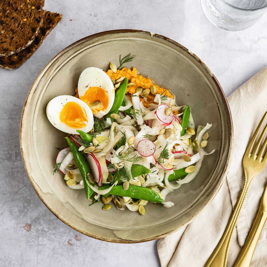 <a>Salade met roodlof, sugarsnaps en hummus</a>