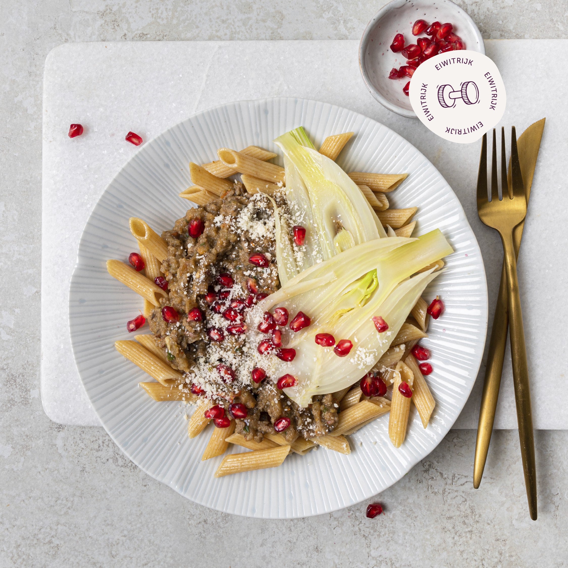 Baba ganoush pasta met rundertartaar en gekarameliseerde venkel